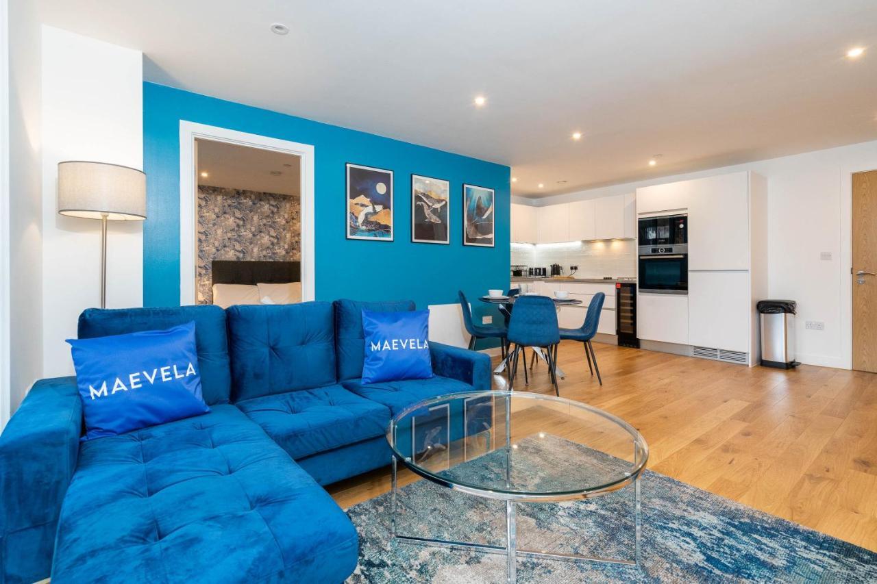 Maevela Apartments - Luxury Broad St Apartment - 2 Bed, 2 Bath - City Centre/Cube/Mailbox - With Underground Parking ✓- L Shape Sofa, Large 50 Inch Smart Tv With Free Netflix & Wifi Birmingham Esterno foto