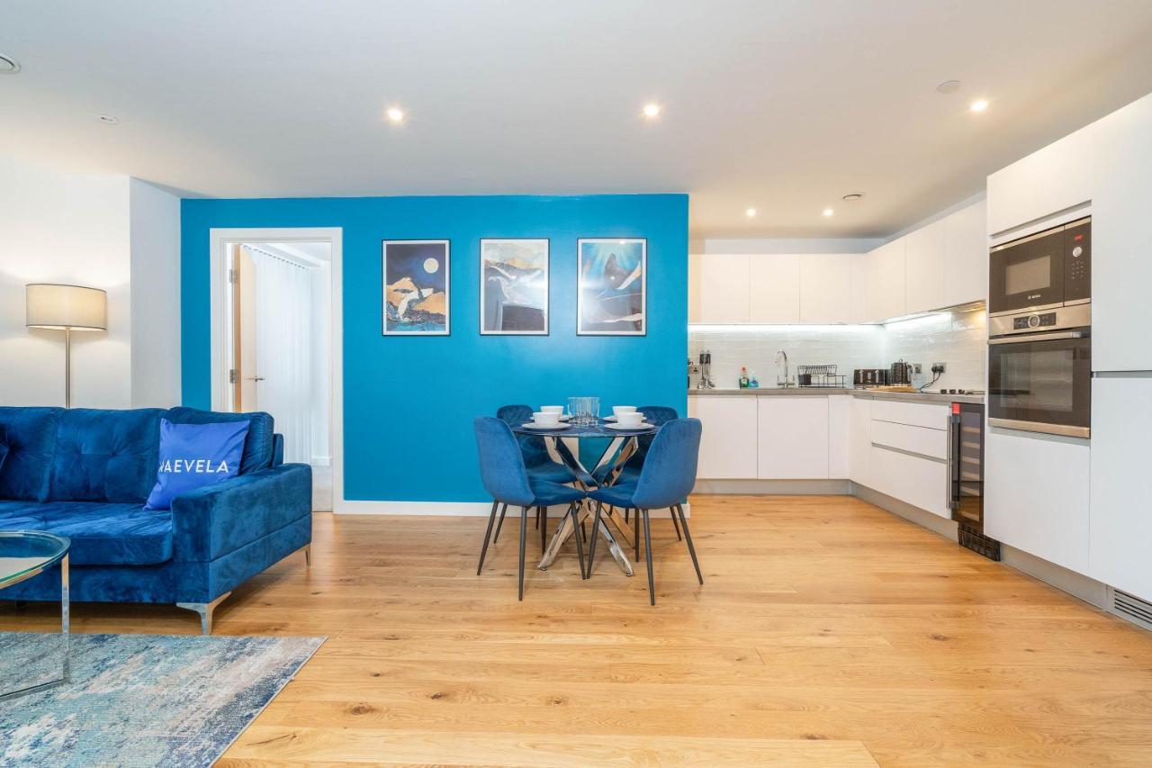 Maevela Apartments - Luxury Broad St Apartment - 2 Bed, 2 Bath - City Centre/Cube/Mailbox - With Underground Parking ✓- L Shape Sofa, Large 50 Inch Smart Tv With Free Netflix & Wifi Birmingham Esterno foto